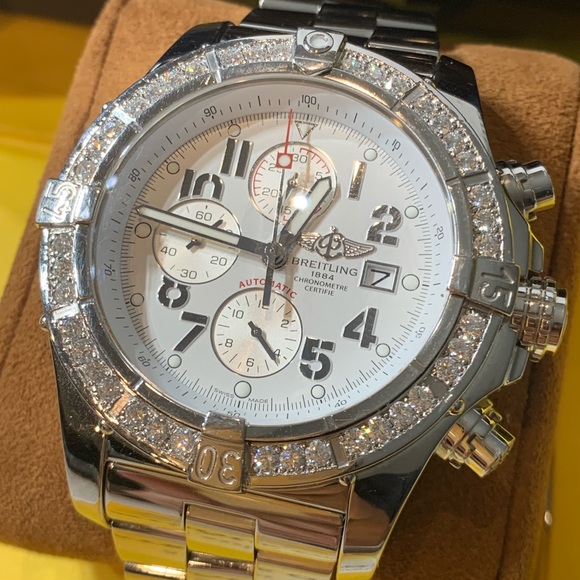 Breitling Super Avenger Men’s Watch with 2ct 💎 - Picture 4 of 8